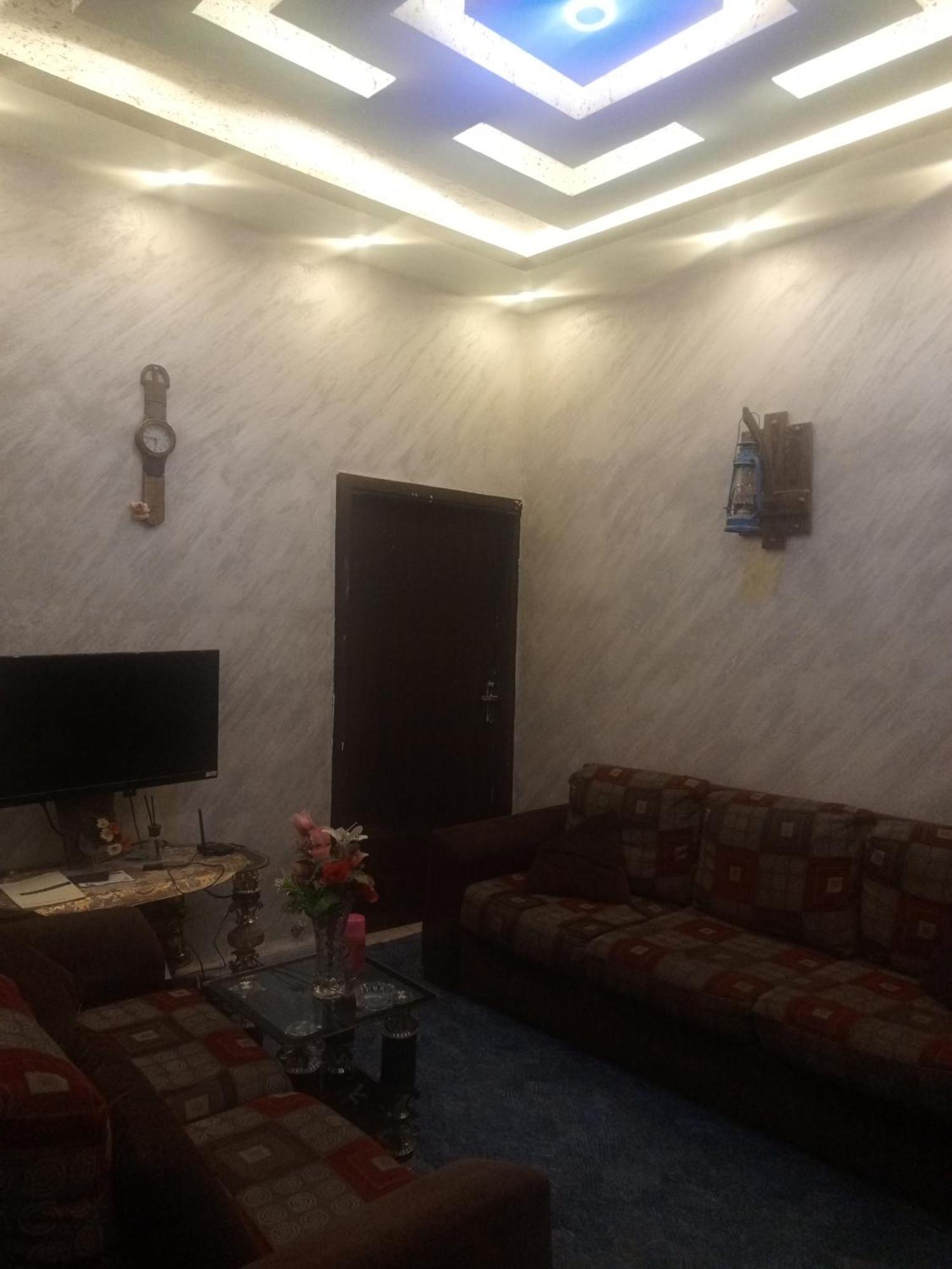 Jarajreh Apartments/ Hotel カラク 部屋 写真